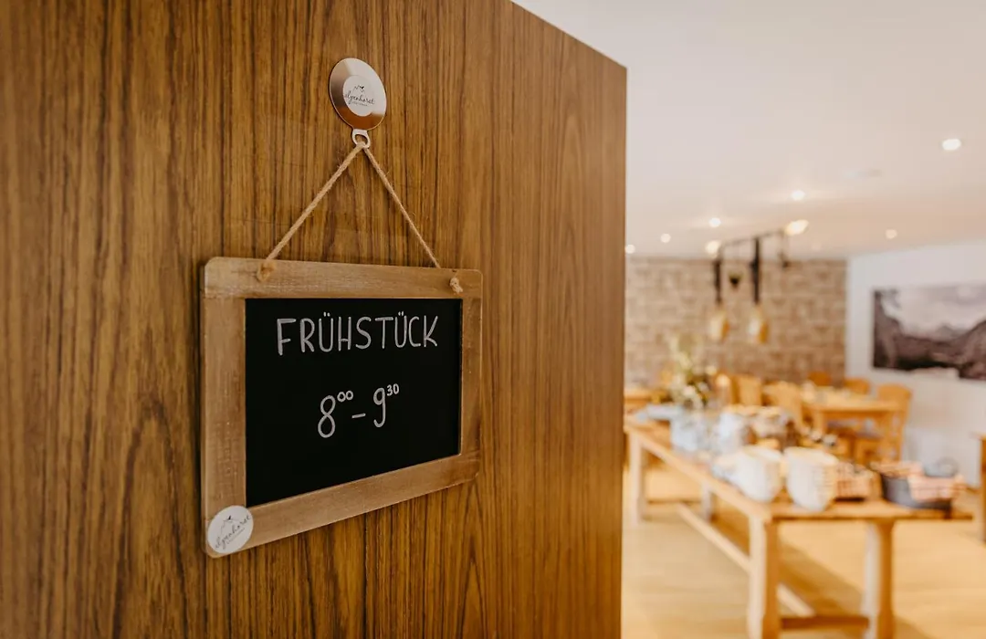 Gästehaus Alpenhorst-1